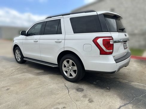 Used 2019 Ford Expedition XLT w/ Equipment Group 202A RWD image 5