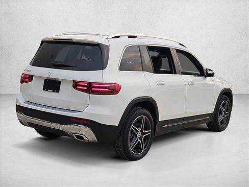 New 2026 Mercedes-Benz GLB 250 image 2