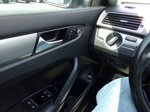 Used 2014 Volkswagen Passat 1.8T SE FWD image 24