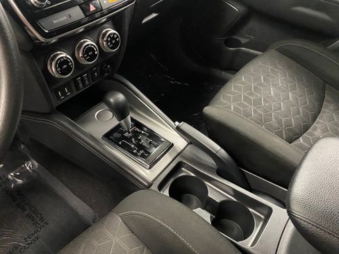 Used 2020 Mitsubishi Outlander Sport ES image 27