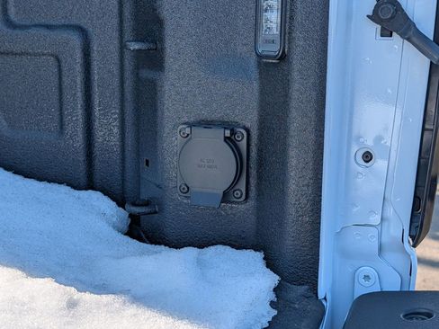 New 2026 GMC Sierra 1500 SLT w/ SLT Premium Plus Package image 23