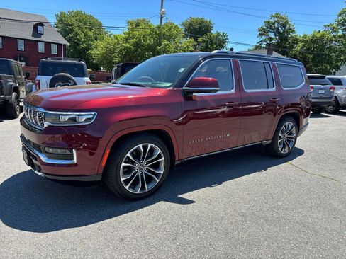 Certified 2022 Jeep Grand Wagoneer Series III w/ Rear Seat Video Group 1 AWD/4WD image 7
