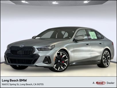 New 2026 BMW 550e xDrive w/ Premium Package