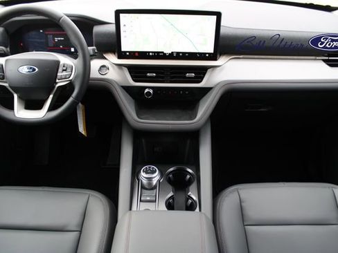 New 2026 Ford Explorer Active w/ Active Comfort Package image 12