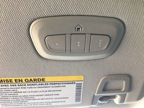 Used 2023 Jeep Grand Cherokee Limited image 21