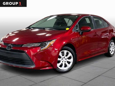 Certified 2023 Toyota Corolla LE image 1