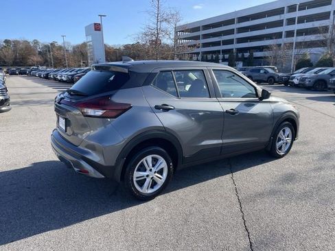 Certified 2025 Nissan Kicks Play S image 4