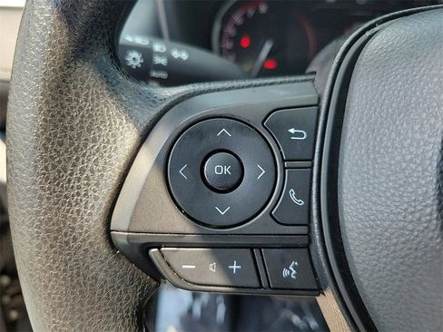 Used 2024 Toyota RAV4 XLE image 8