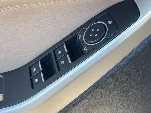Used 2023 Ford Explorer XLT w/ Equipment Group 202A image 18