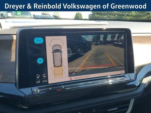 New 2026 Volkswagen Atlas SE image 32