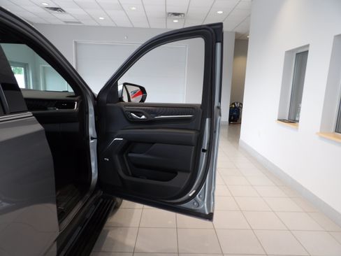 Used 2023 GMC Yukon XL Denali w/ Max Trailering Package AWD/4WD image 24