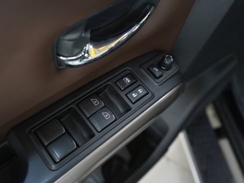 Used 2022 Nissan Titan Platinum Reserve w/ Moonroof Package image 19