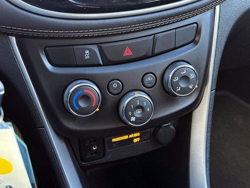 Certified 2022 Chevrolet Trax LS w/ Tint and Cruise Package image 24