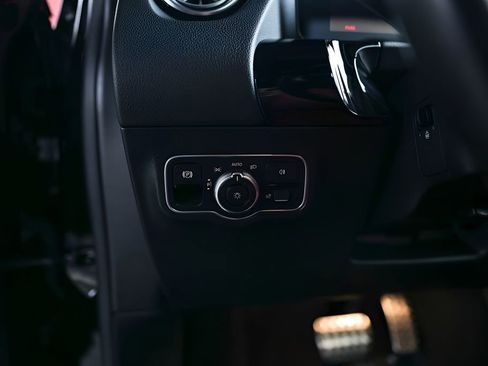 Used 2023 Mercedes-Benz GLA 250 4MATIC image 27