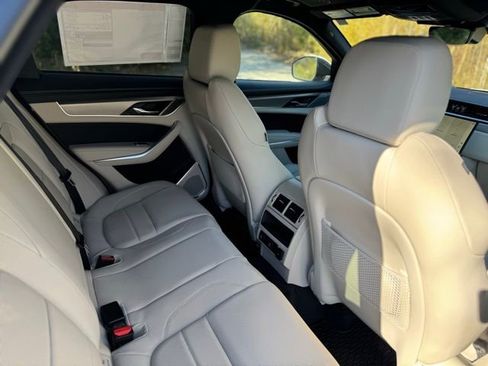 New 2026 Jaguar F-PACE R-Dynamic S image 18