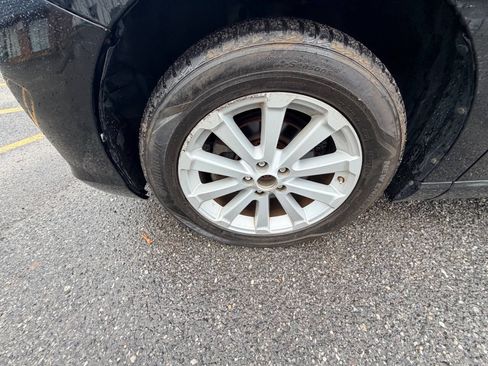 Used 2010 Toyota Venza AWD image 30