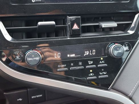 Used 2022 Toyota Camry LE FWD image 20