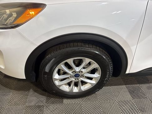 Used 2021 Ford Escape SE FWD image 18
