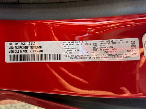 New 2026 Chrysler Pacifica Limited w/ Uconnect Theater Family Group image 32