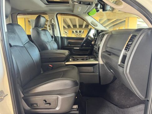 Used 2018 RAM 2500 Laramie w/ Sport Appearance Group AWD/4WD image 29