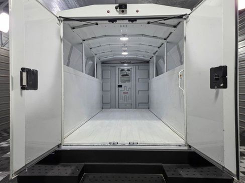 Used 2021 Ford E-350 and Econoline 350 Super Duty w/ Power Windows & Locks Group image 10