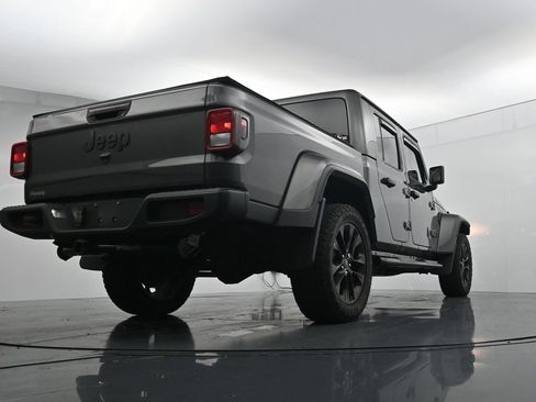 Used 2025 Jeep Gladiator Sport AWD/4WD image 22