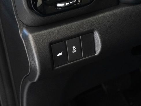 Used 2023 Honda Pilot Touring image 6