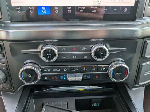 New 2026 Ford F250 Lariat w/ Black Appearance Package AWD/4WD image 36