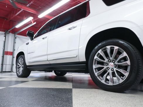 Used 2021 GMC Yukon XL Denali AWD/4WD image 46
