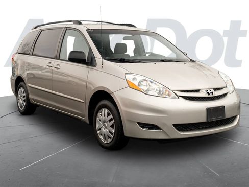 Used 2007 Toyota Sienna LE image 4