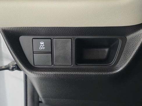 Used 2023 Honda HR-V LX image 33