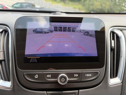 Used 2020 Chevrolet Malibu Premier FWD image 26