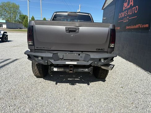 Used 2011 GMC Sierra 3500 Denali AWD/4WD image 3