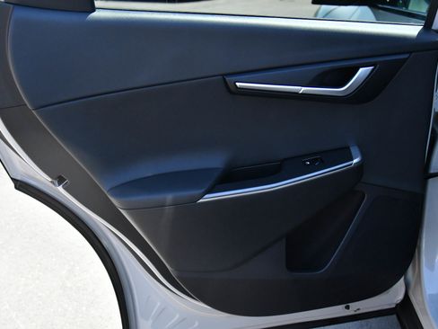 Used 2024 Kia EV6 Light RWD image 42