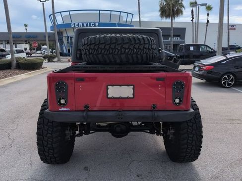 Used 2020 Jeep Gladiator Rubicon AWD/4WD image 5