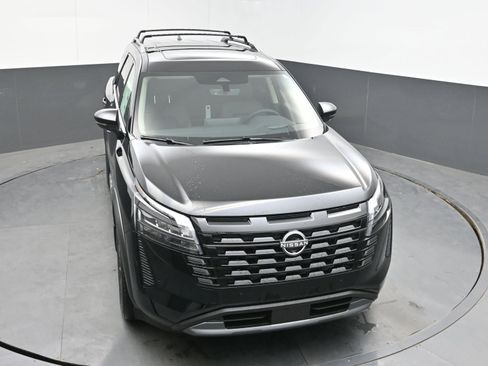 New 2026 Nissan Pathfinder Platinum AWD/4WD image 33