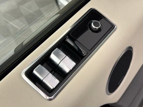 Used 2018 Land Rover Range Rover Sport HSE AWD/4WD image 19