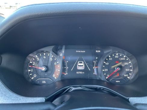 Used 2024 Jeep Compass Latitude AWD/4WD image 19