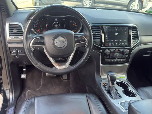 Used 2022 Jeep Grand Cherokee Limited AWD/4WD image 13