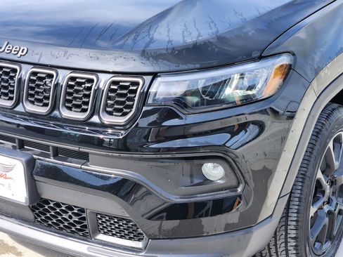 New 2026 Jeep Compass Latitude AWD/4WD image 9