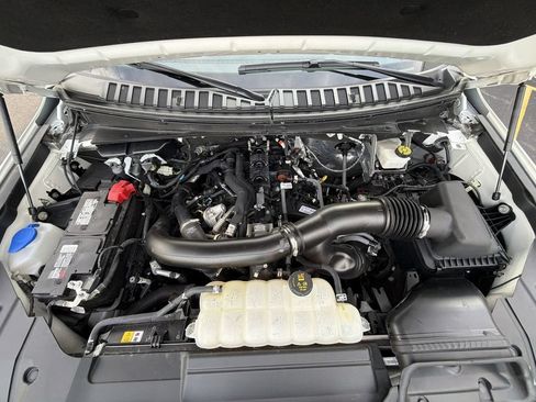 Certified 2024 Lincoln Navigator Reserve AWD/4WD image 18