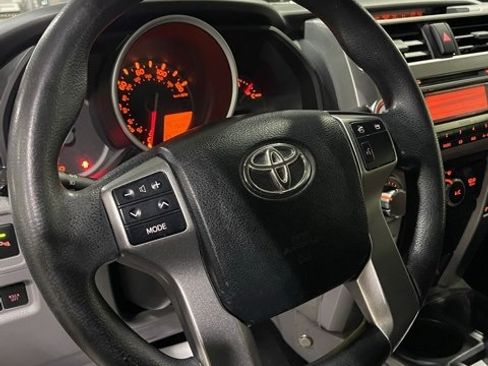 Used 2012 Toyota 4Runner SR5 image 12