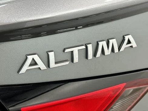 Used 2019 Nissan Altima 2.5 SV AWD/4WD image 28