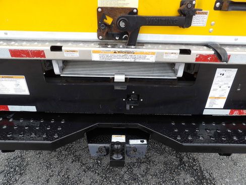 Used 2019 GMC Savana 3500 Extended w/ Driver Convenience Package image 30