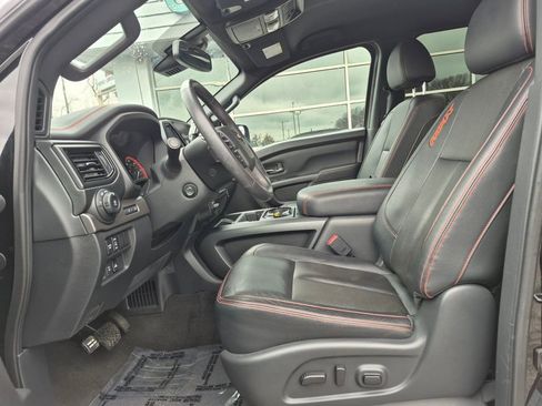 Used 2020 Nissan Titan PRO-4X w/ Pro-4x Convenience Package image 2