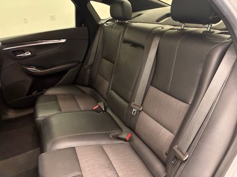 Used 2020 Chevrolet Impala LT image 29