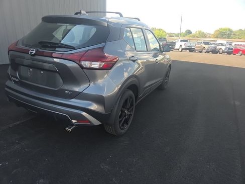 Used 2024 Nissan Kicks SV w/ Interior Electronics Package FWD image 15