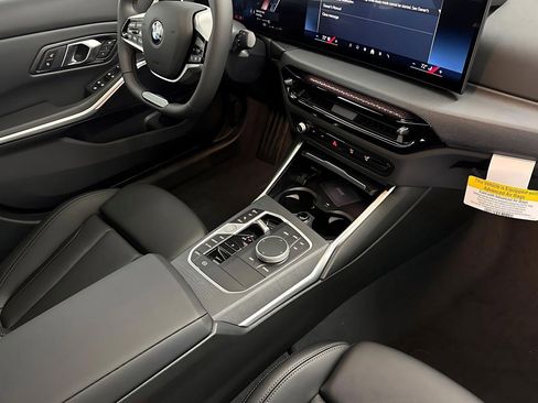 New 2026 BMW 330i Sedan w/ Convenience Package image 27