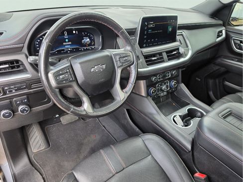 Used 2022 Chevrolet Tahoe RST w/ Luxury Package RWD image 11