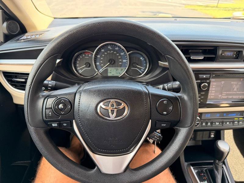 Used 2014 Toyota Corolla LE FWD image 12